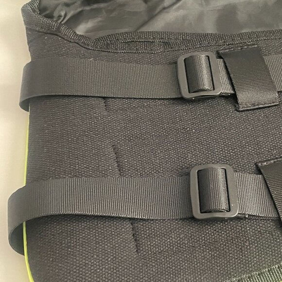 High-Visibility Dog Life Jacket - Picture 11 of 13